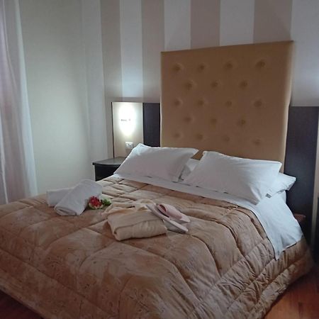 Hotel Sant'Elia Messina Buitenkant foto