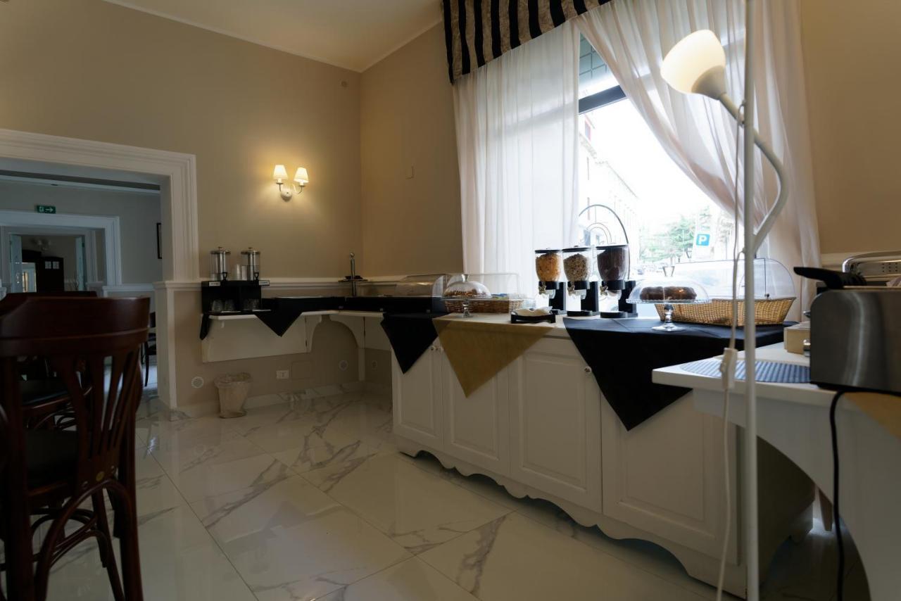 Hotel Sant'Elia Messina Buitenkant foto
