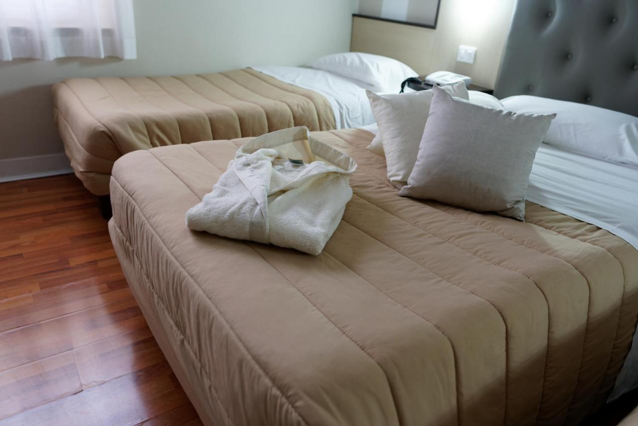 Hotel Sant'Elia Messina Buitenkant foto