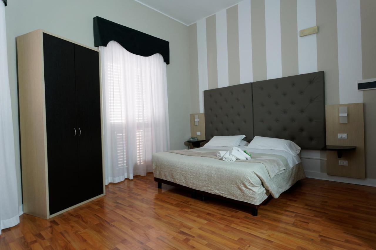 Hotel Sant'Elia Messina Buitenkant foto