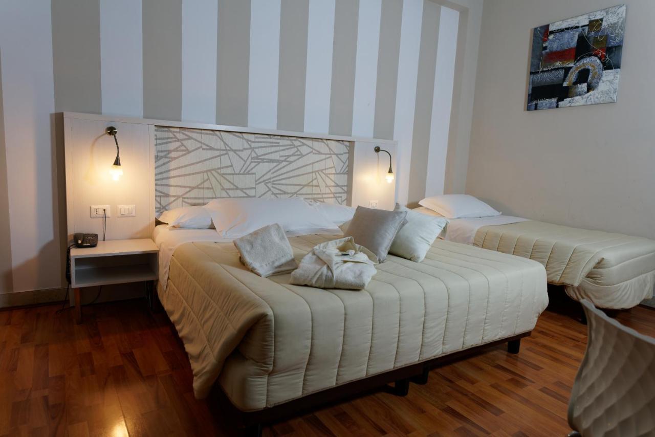 Hotel Sant'Elia Messina Buitenkant foto