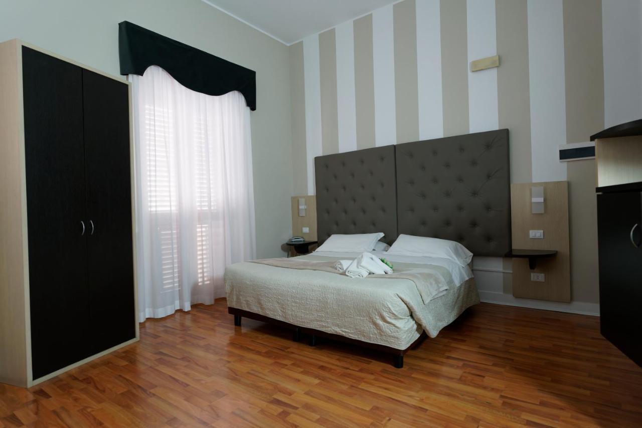 Hotel Sant'Elia Messina Buitenkant foto
