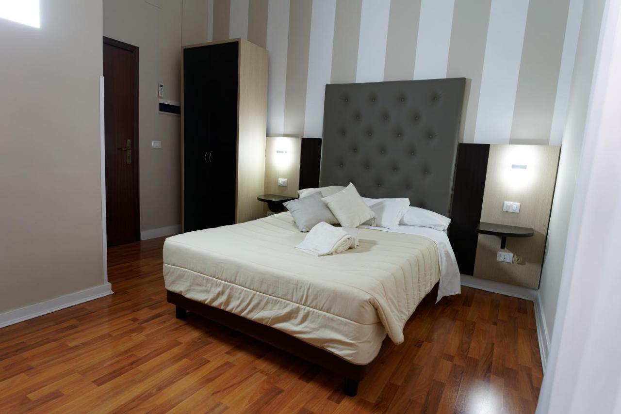 Hotel Sant'Elia Messina Buitenkant foto
