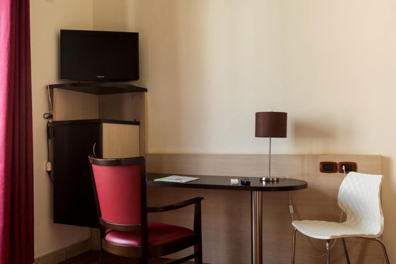Hotel Sant'Elia Messina Buitenkant foto