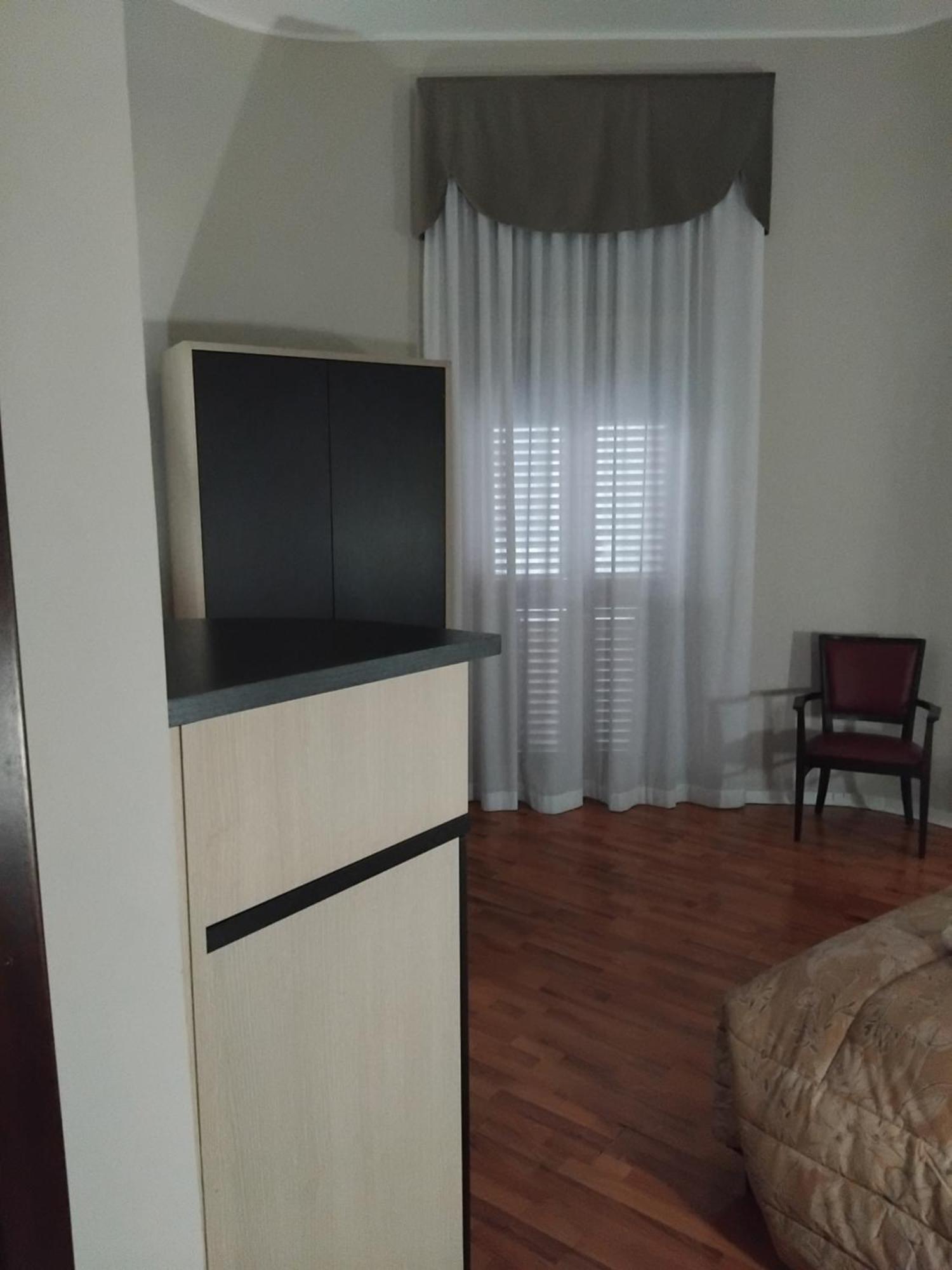 Hotel Sant'Elia Messina Buitenkant foto