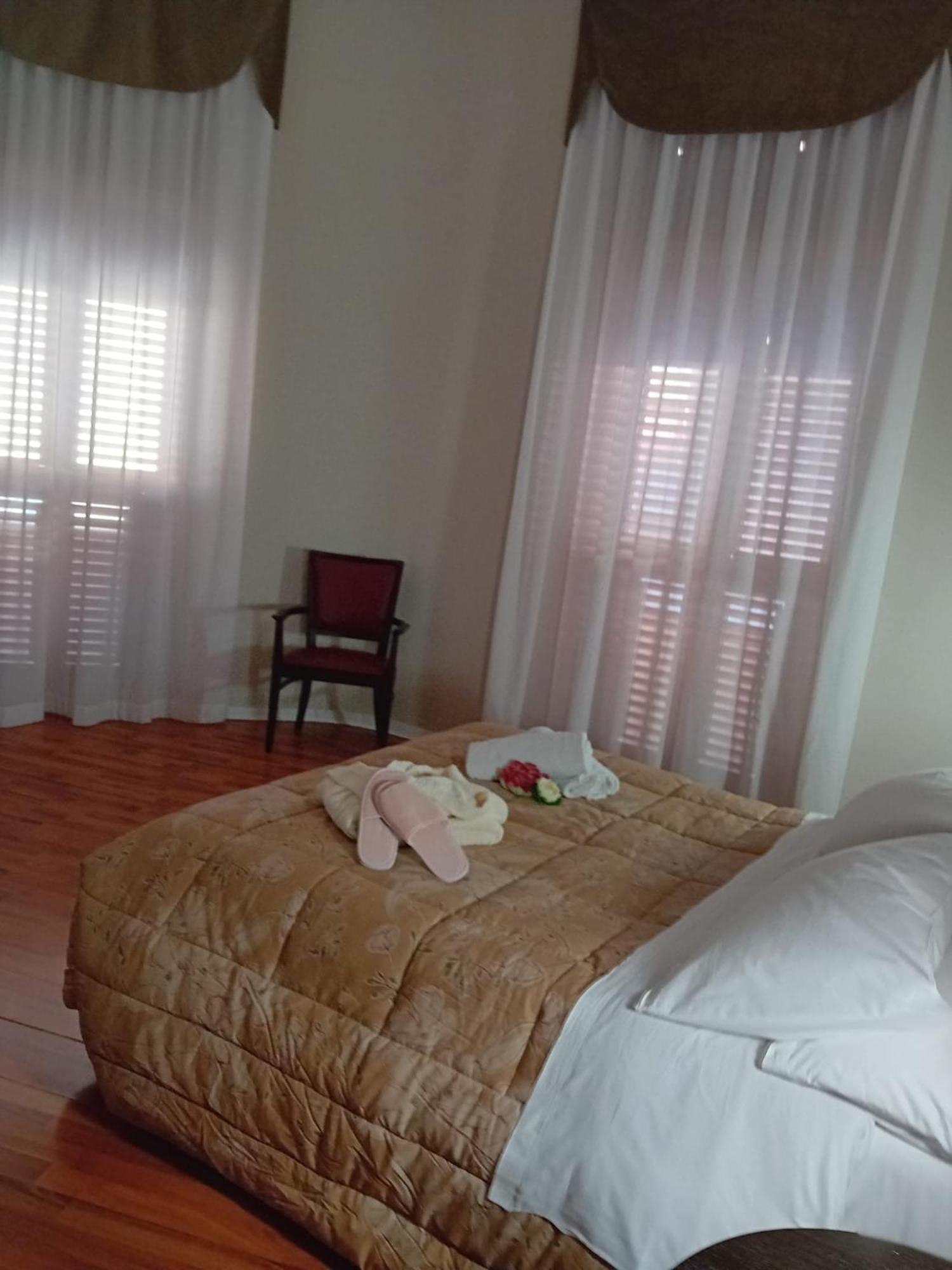 Hotel Sant'Elia Messina Buitenkant foto